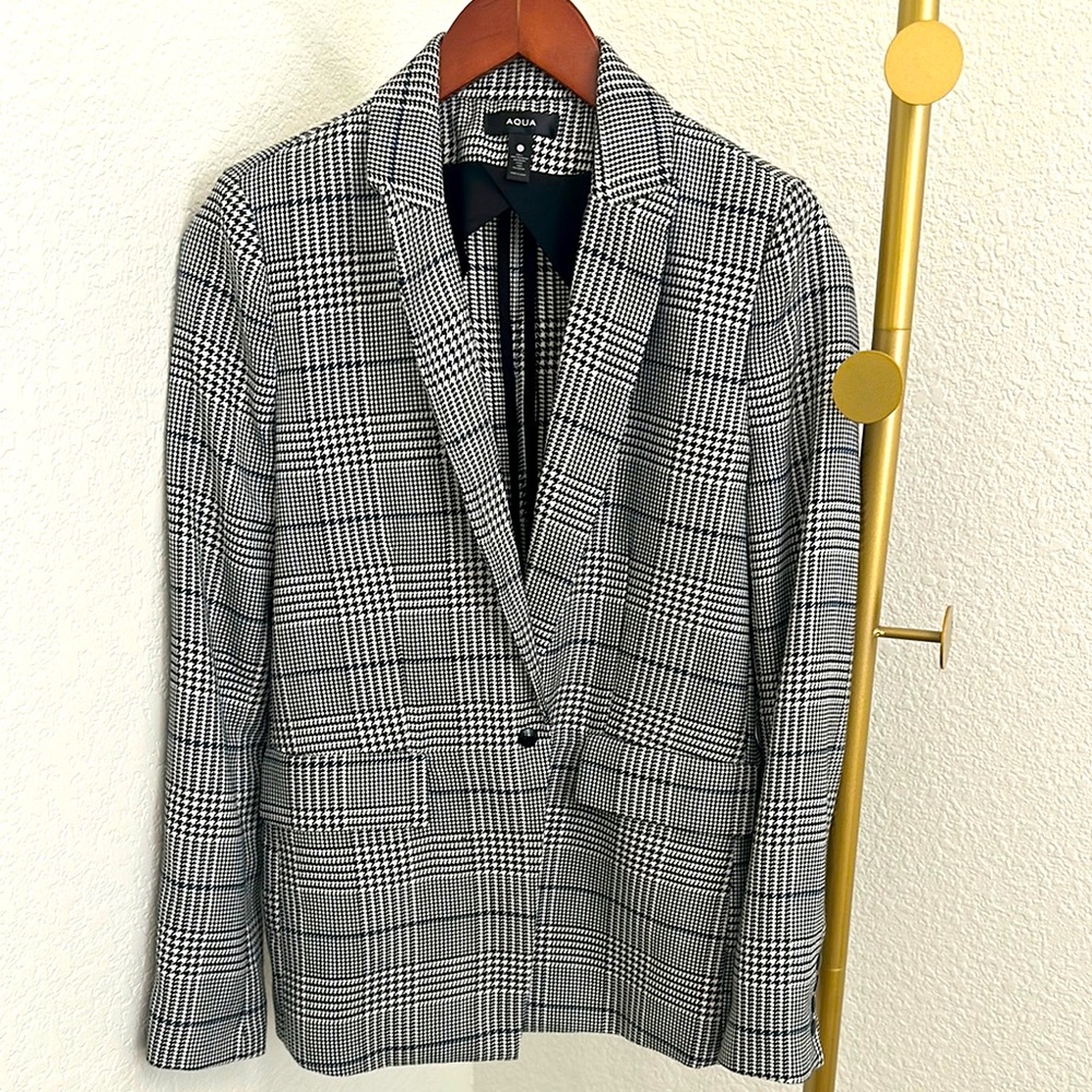 Aqua Womens Black and White Checkered Blazer